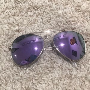 Duochrome gold Aviator sunglasses